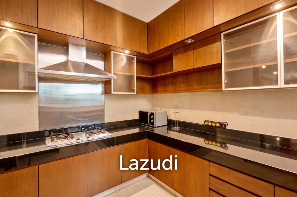 4 Bedroom in Laddarom Elegance in City