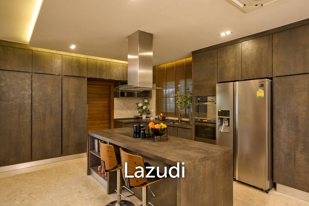 4 Bedroom in Laddarom Elegance in City