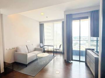 1 Bed 1 Bath 38 SQ.M The Lumpini 24