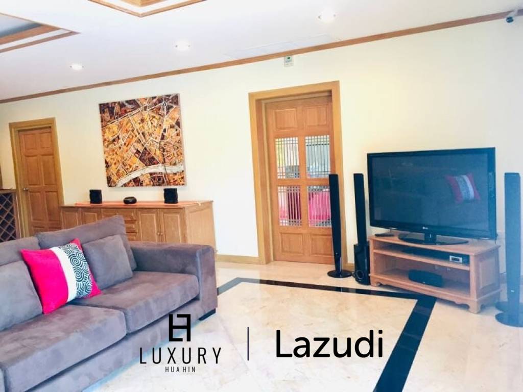 Luxurious 5 Bedroom Pool Villa in Prime Hillside Location