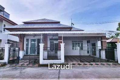 3 Beds 3 Baths 210 SQ.M. The Villas Rachawadee