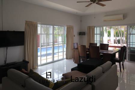 Smart House Resort: 3 Bedroom Pool Villa