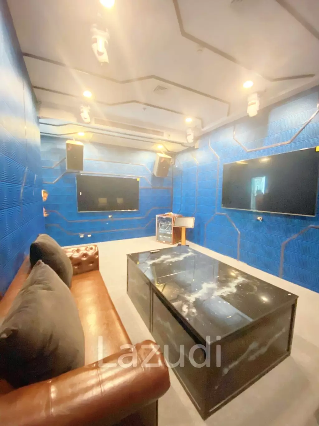 3 Bed 355 SQ.M Supalai Oriental Sukhumvit 39