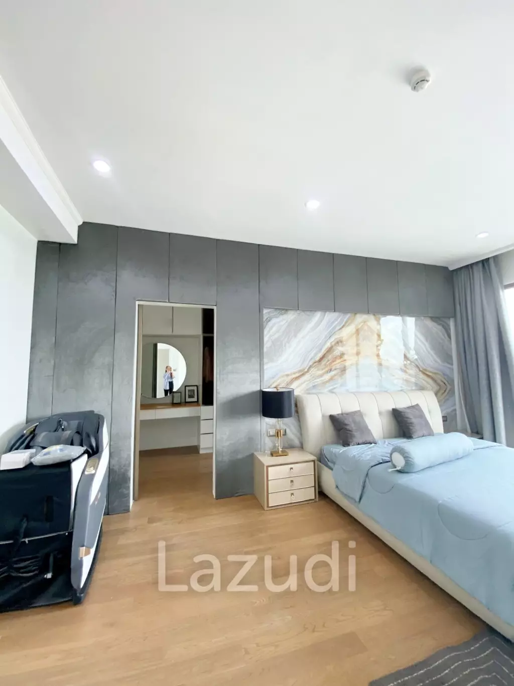 3 Bed 355 SQ.M Supalai Oriental Sukhumvit 39