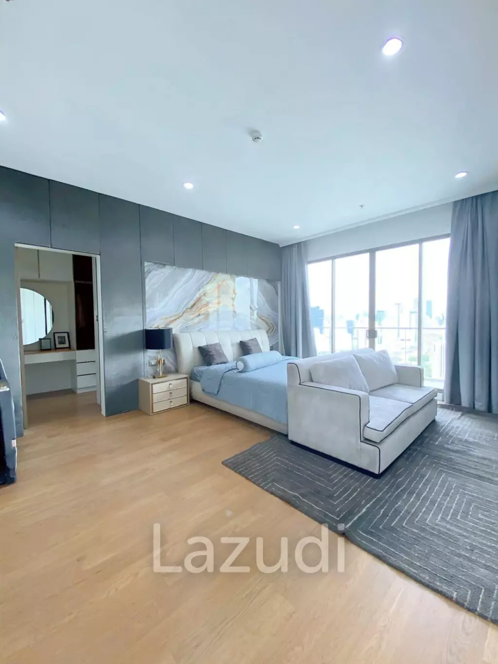 3 Bed 355 SQ.M Supalai Oriental Sukhumvit 39