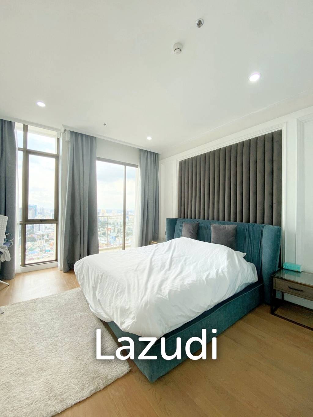 3 Bed 355 SQ.M Supalai Oriental Sukhumvit 39
