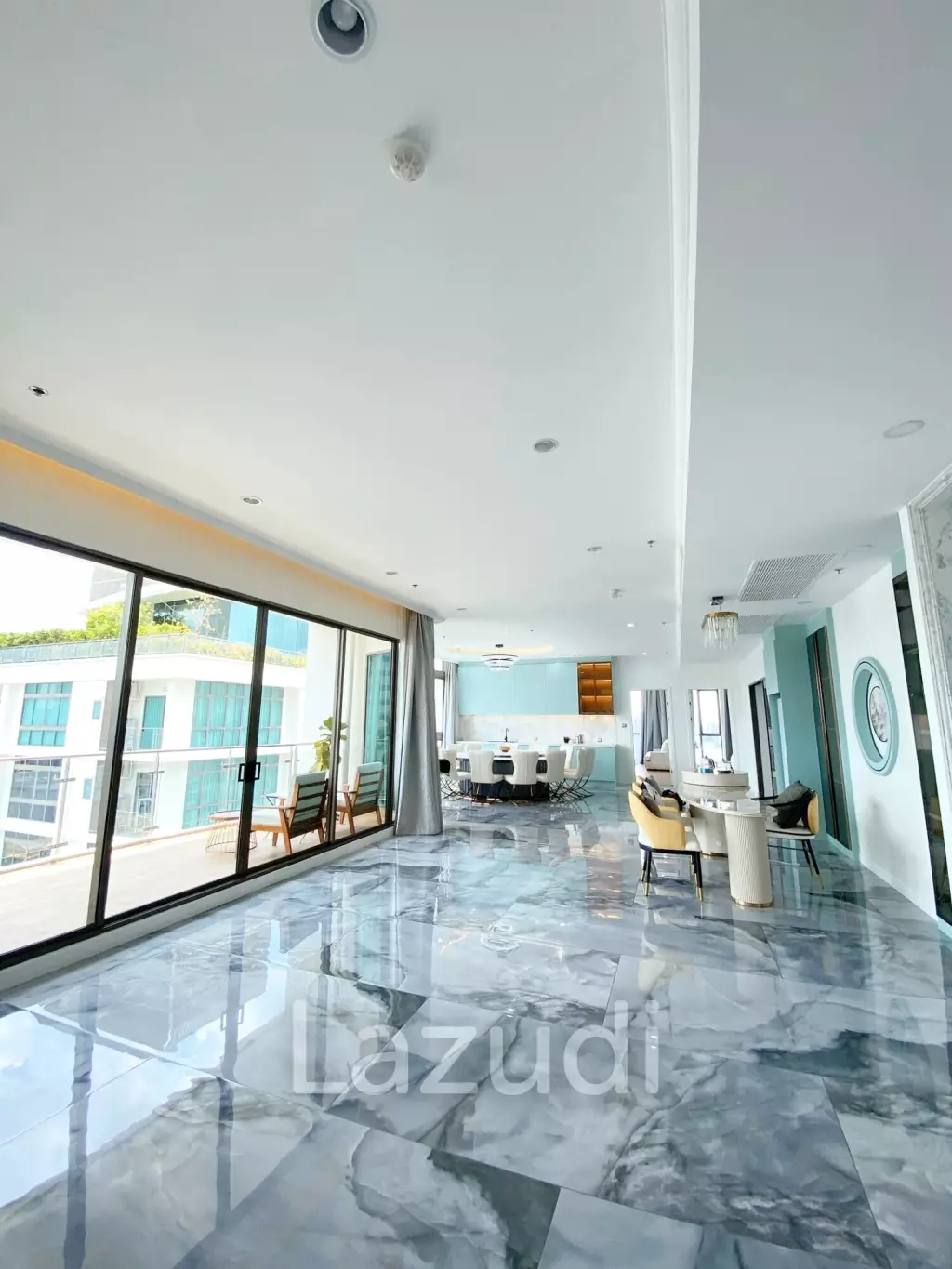 3 Bed 355 SQ.M Supalai Oriental Sukhumvit 39