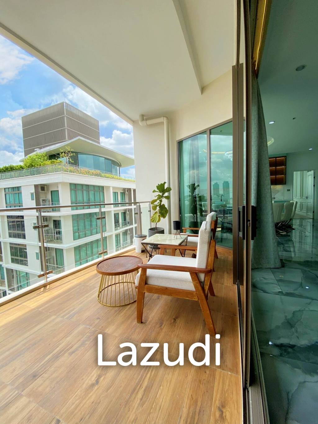 3 Bed 355 SQ.M Supalai Oriental Sukhumvit 39