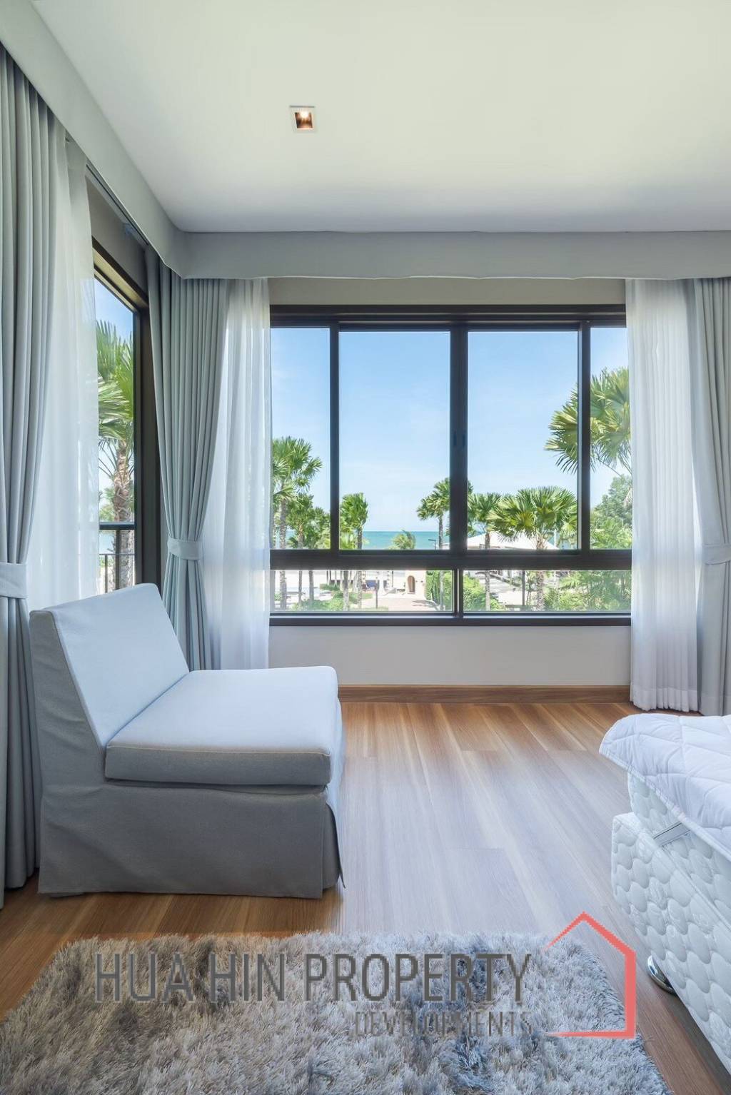 Luxury 3 Bedroom Condo at Q Seaside Hua Hin