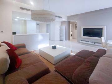 Fully Furnished | Prime Location | Luxurious