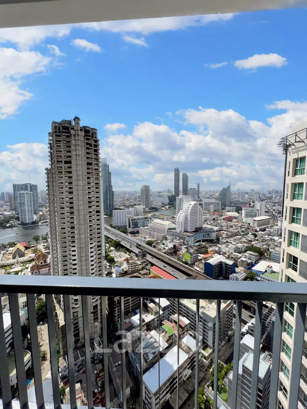 1 Bed 1 Bath 45 SQ.M Rhythm Sathorn