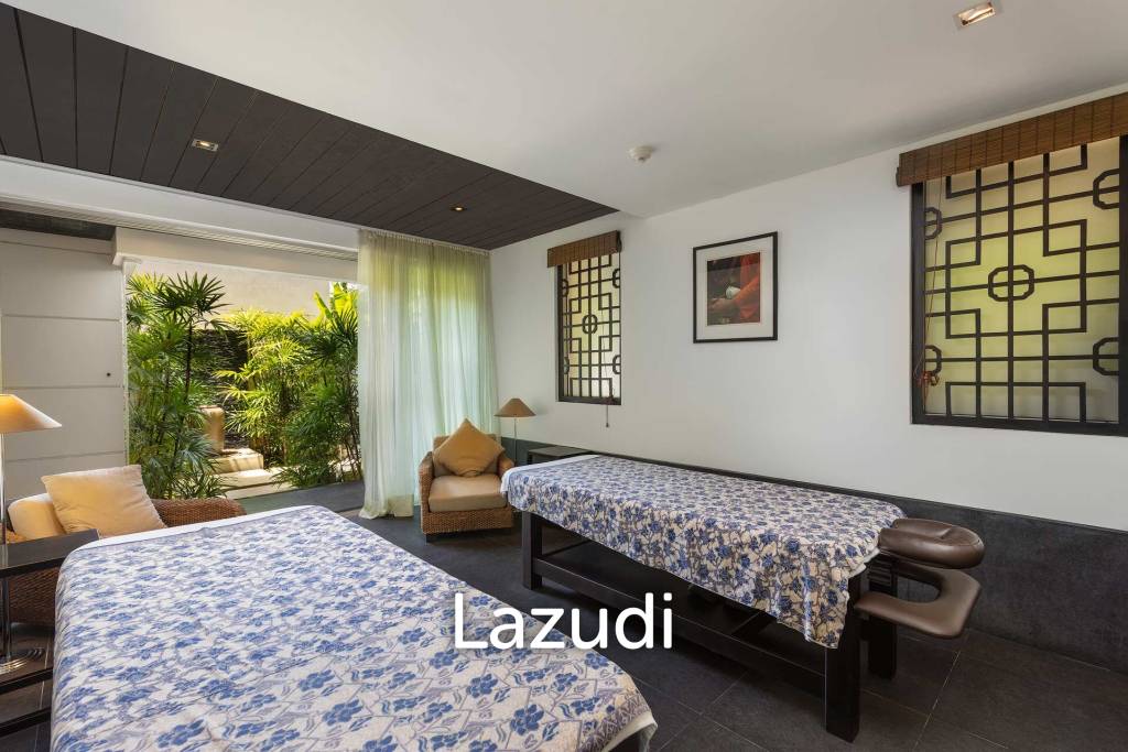 2 Bed Luxury Duplex Penthouse with Private Pool