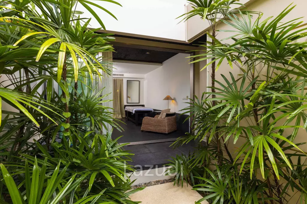 2 Bed Luxury Duplex Penthouse with Private Pool