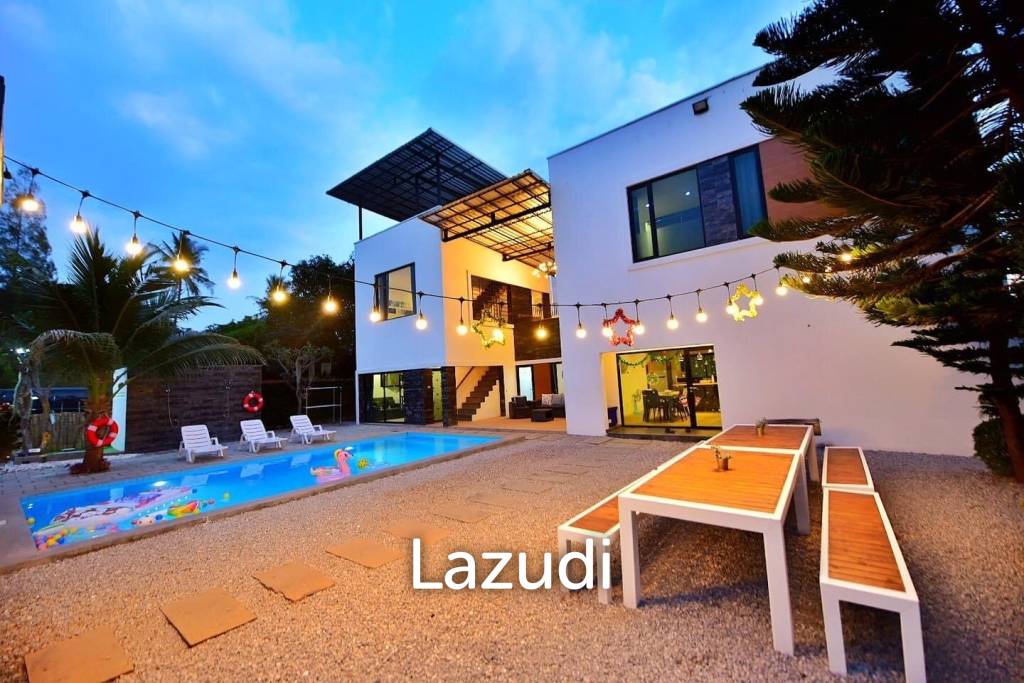 440 ตร.ม 5 เตียง 4 อาบน้ำ วิลล่า For ขาย