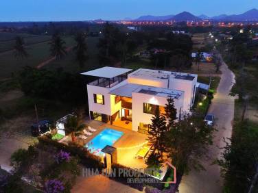 Modern 5 Bed Pool Villa For Sale