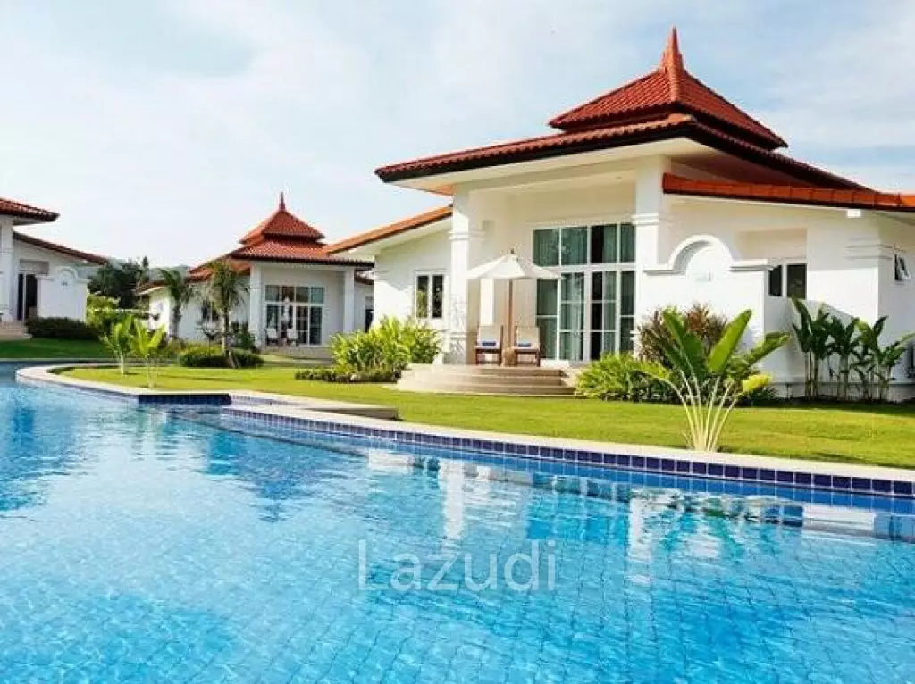 BANYAN RESORT : 2 Bed Resort Pool Villa