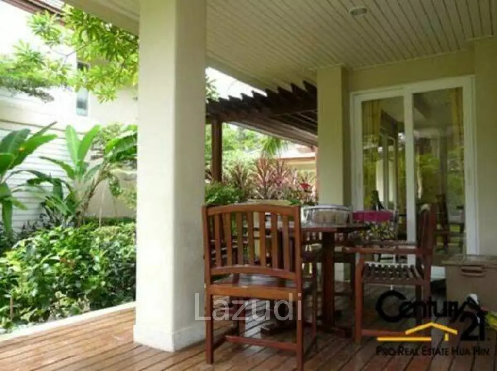 Luxury 2 Storey 3 Bed Villa