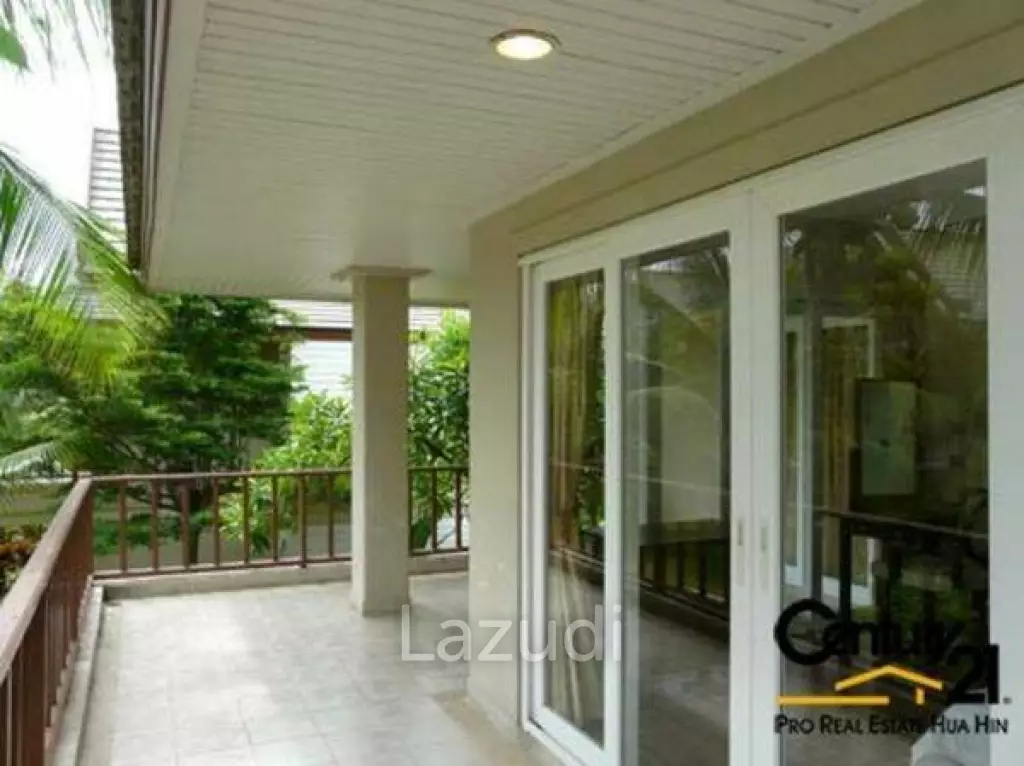 Luxury 2 Storey 3 Bed Villa