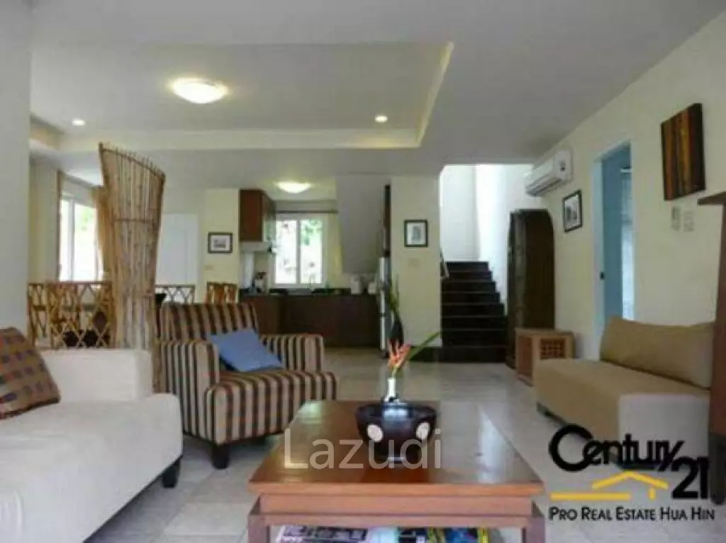 Luxury 2 Storey 3 Bed Villa