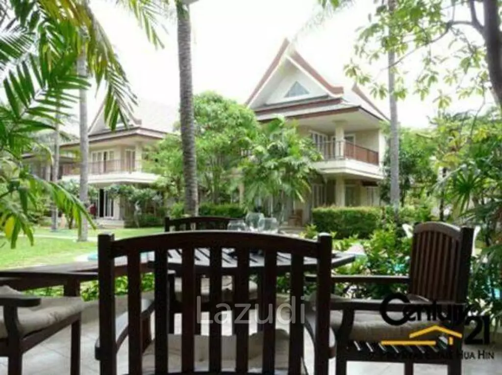 Luxury 2 Storey 3 Bed Villa