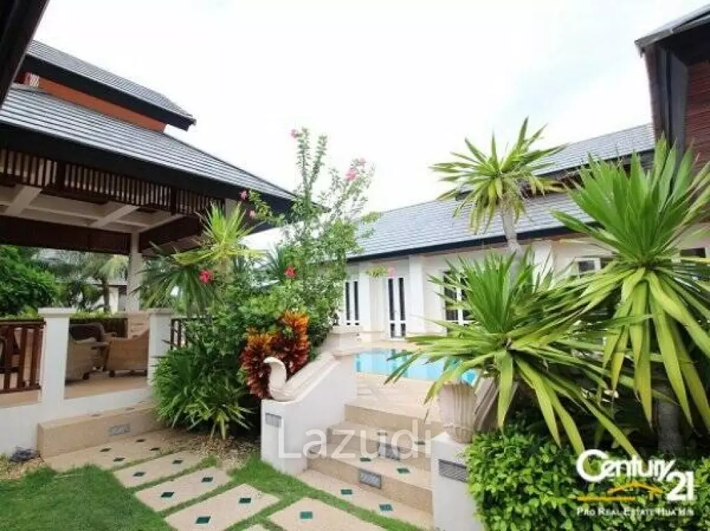 HILLSIDE HAMLET 1 : Bali Style Luxury Pool Villa