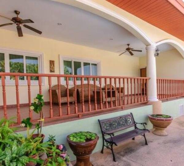 STUART PARK 2 : Great Quality 3 or 4 bed Pool Villa STUART PARK 2 : Great Quality 3 or 4 bed Pool Villa