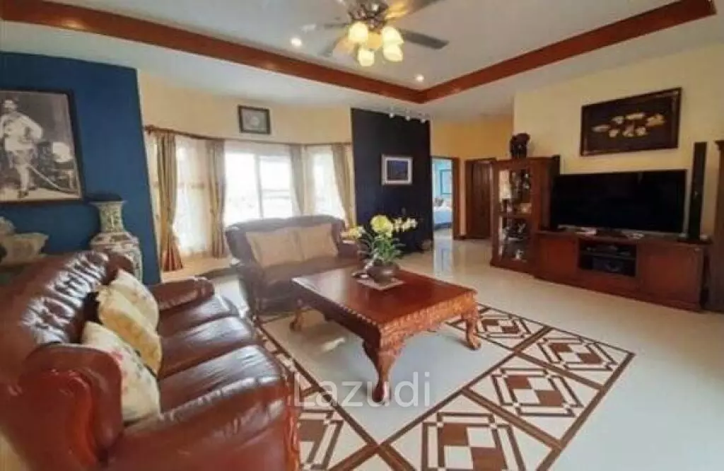 EMERALD HEIGHTS : Well Designed 4 bed Pool Villa