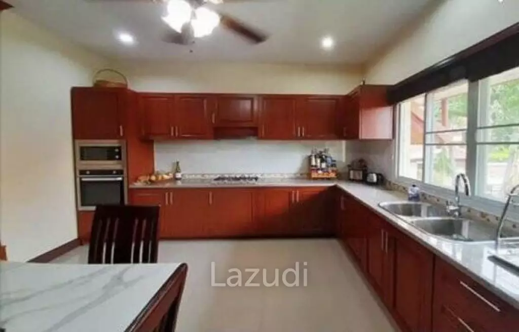 EMERALD HEIGHTS : Well Designed 4 bed Pool Villa