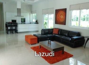 White Beach Villas : Leelawadee Villa C White Beach Villas : Leelawadee Villa C