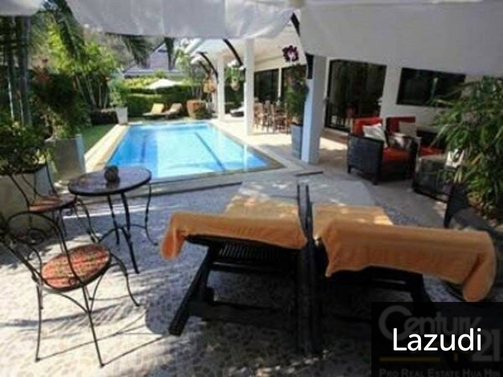 HEIGHTS 1 : BEAUTIFULLY 3 BED POOL VILLA NEAR TOWN