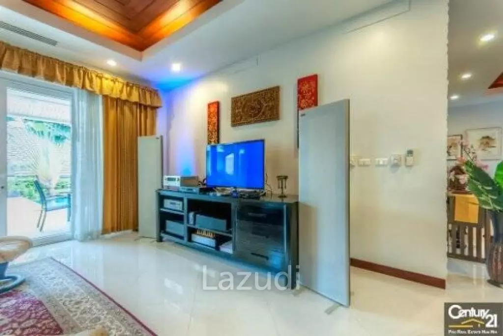 OASIS: Top Quality 3 Bed Pool Villa