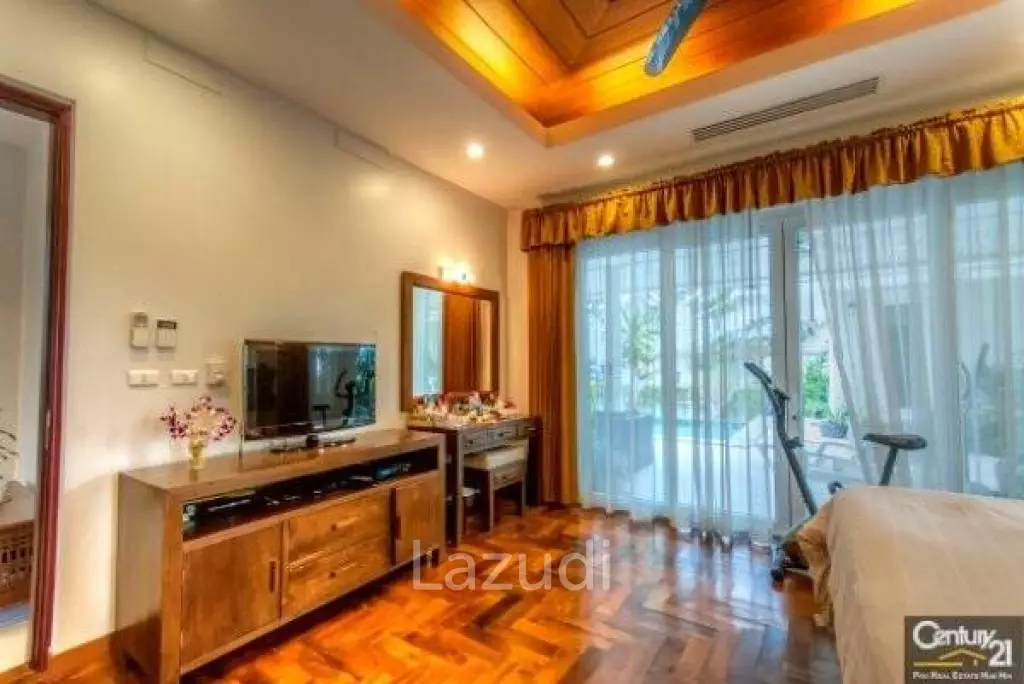 OASIS: Top Quality 3 Bed Pool Villa