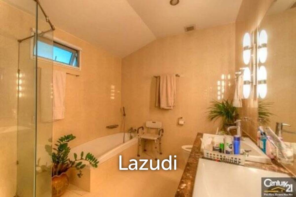 OASIS: Top Quality 3 Bed Pool Villa