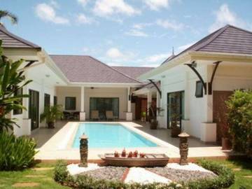 HEIGHTS 2 : Beautiful 3 Bed Pool Villa With additional 1 bed Guest Suite