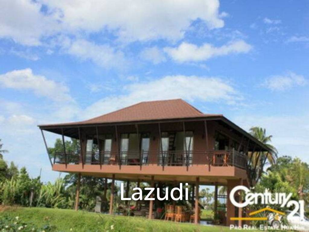 9,000 Sqm 3 Bed 3 Bath Villa For Sale