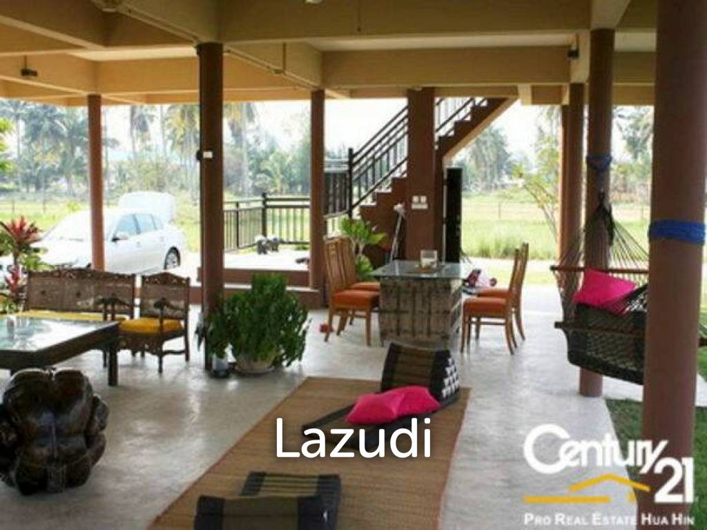 9,000 Sqm 3 Bed 3 Bath Villa For Sale