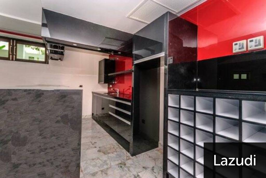 Top Quality 3 Bed Pool Villa with Spacious games room or 4th Bedroom Top Quality 3 Bed Pool Villa with Spacious games room or 4th Bedroom