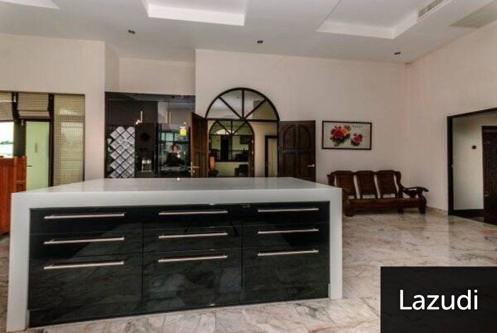 Top Quality 3 Bed Pool Villa with Spacious games room or 4th Bedroom Top Quality 3 Bed Pool Villa with Spacious games room or 4th Bedroom