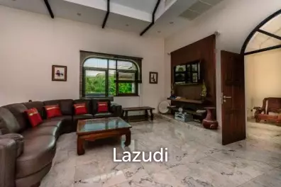 Top Quality 3 Bed Pool Villa with Spacious games room or 4th Bedroom
