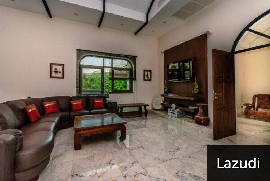 Top Quality 3 Bed Pool Villa with Spacious games room or 4th Bedroom Top Quality 3 Bed Pool Villa with Spacious games room or 4th Bedroom