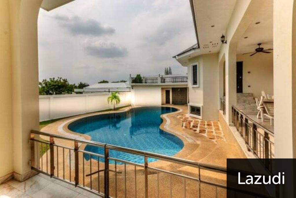 Top Quality 3 Bed Pool Villa with Spacious games room or 4th Bedroom Top Quality 3 Bed Pool Villa with Spacious games room or 4th Bedroom