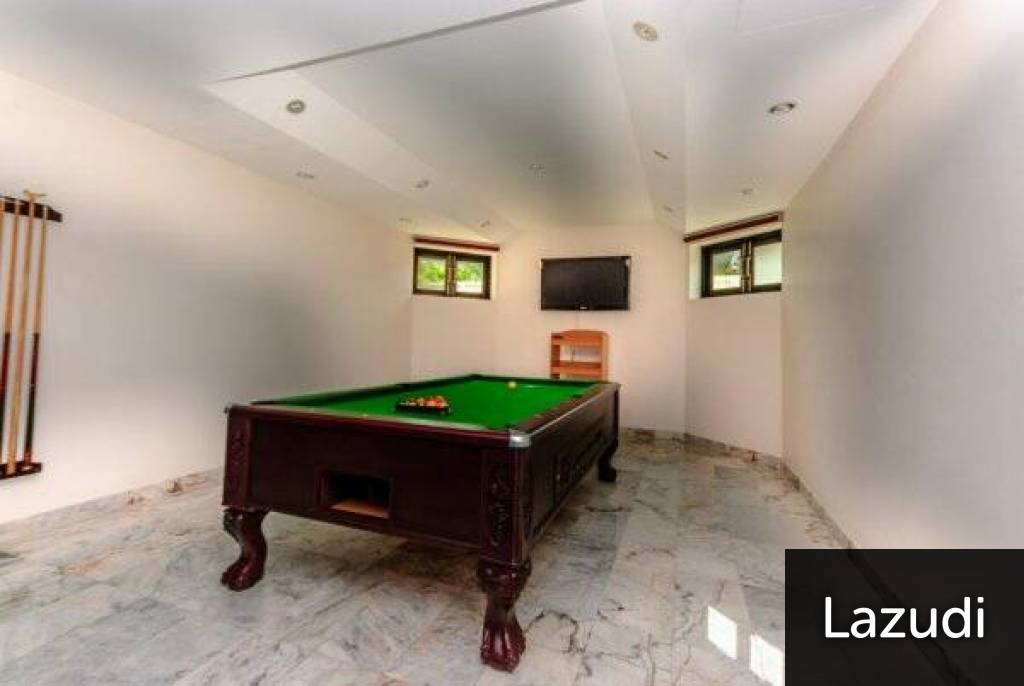 Top Quality 3 Bed Pool Villa with Spacious games room or 4th Bedroom