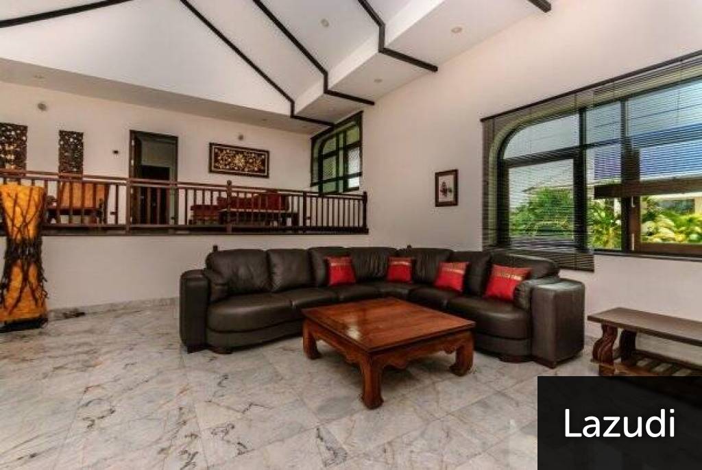 Top Quality 3 Bed Pool Villa with Spacious games room or 4th Bedroom Top Quality 3 Bed Pool Villa with Spacious games room or 4th Bedroom