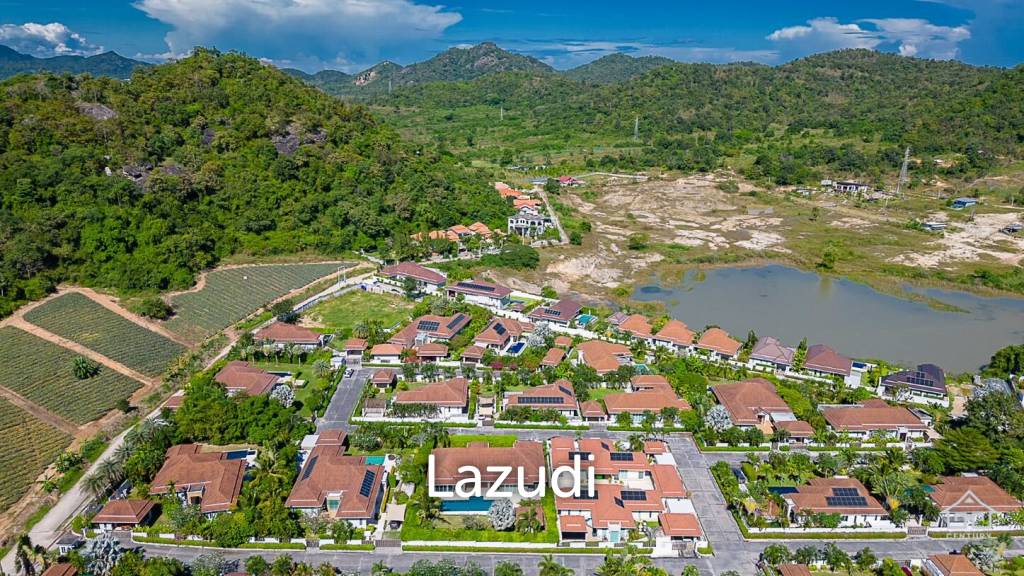 RED MOUNTAIN LUXURY : Beautifully Designed and Finished 3 Bed Pool Villa