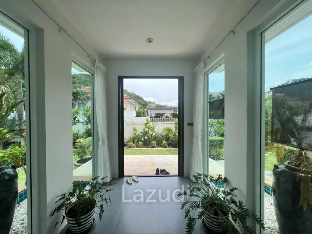 RED MOUNTAIN LUXURY : Beautifully Designed and Finished 3 Bed Pool Villa
