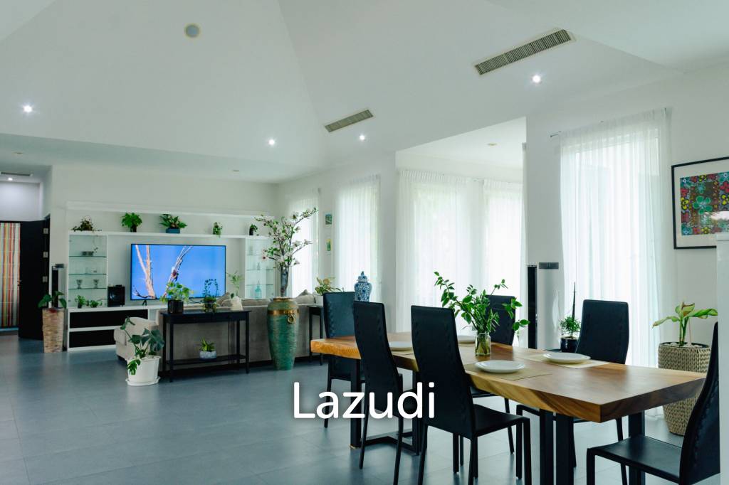 RED MOUNTAIN LUXURY : Beautifully Designed and Finished 3 Bed Pool Villa