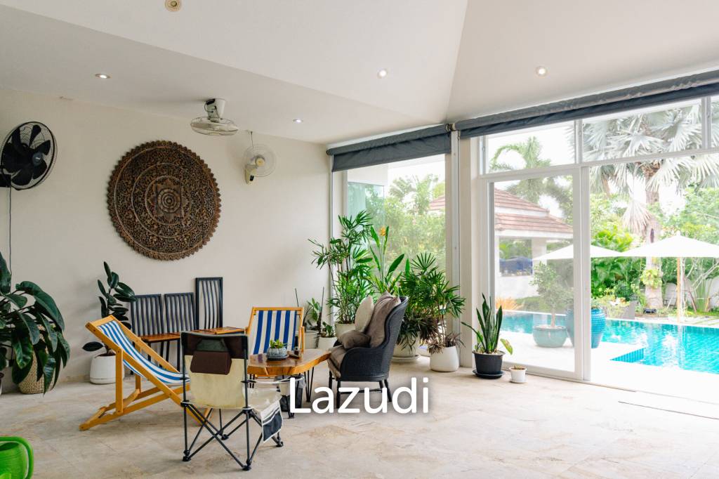 RED MOUNTAIN LUXURY : Beautifully Designed and Finished 3 Bed Pool Villa