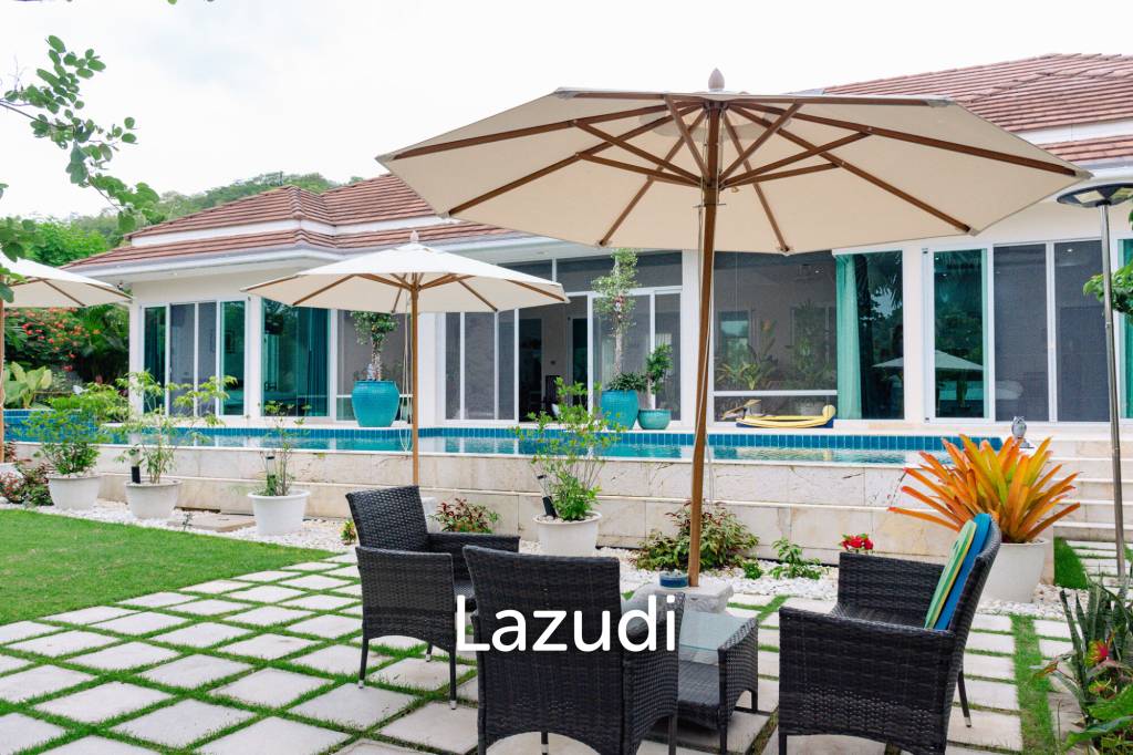 RED MOUNTAIN LUXURY : Beautifully Designed and Finished 3 Bed Pool Villa