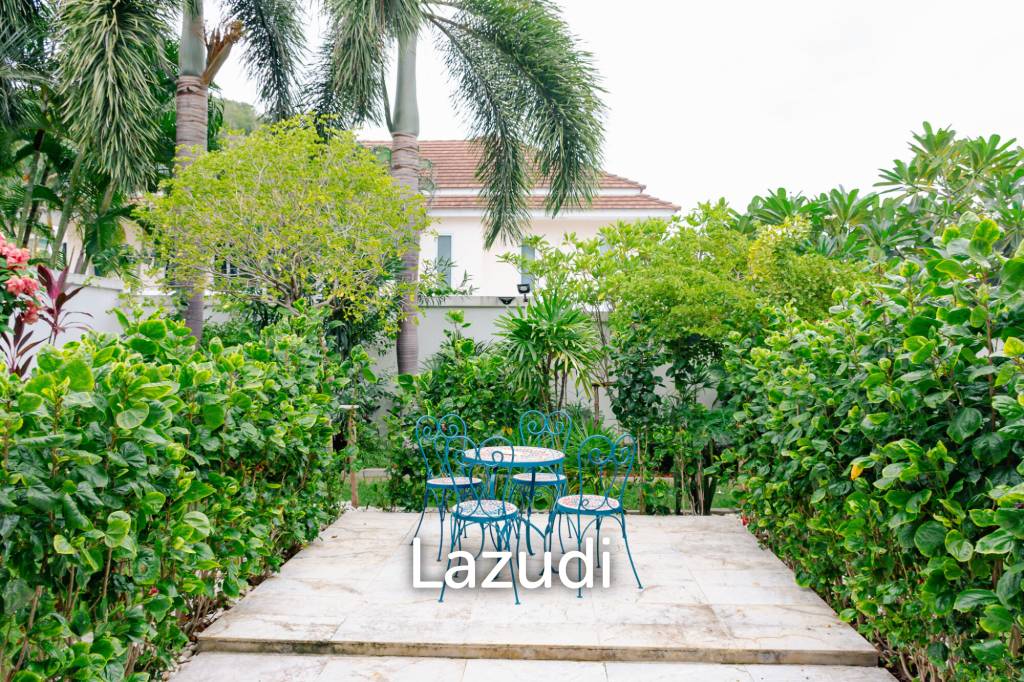 RED MOUNTAIN LUXURY : Beautifully Designed and Finished 3 Bed Pool Villa