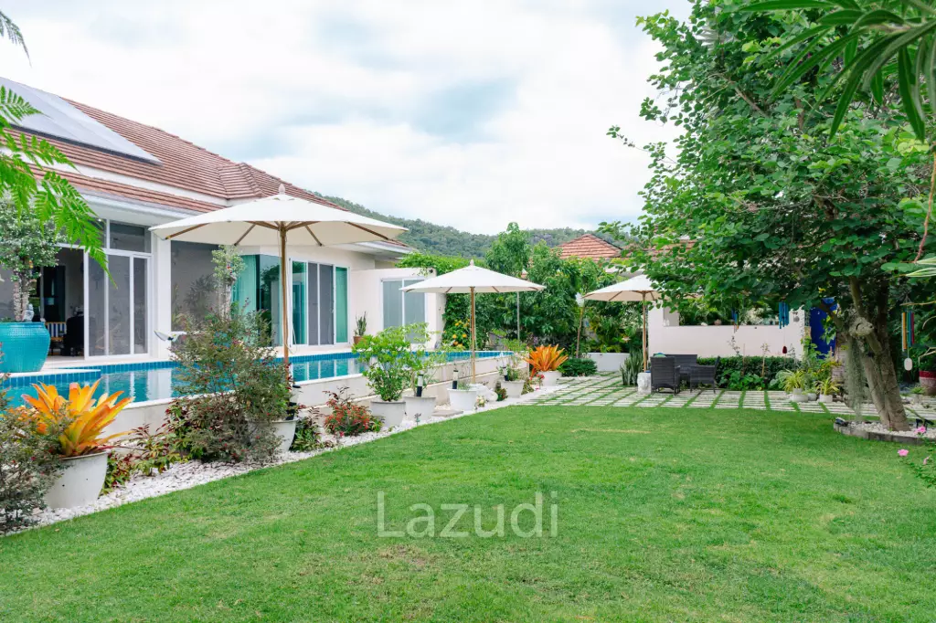 RED MOUNTAIN LUXURY : Beautifully Designed and Finished 3 Bed Pool Villa